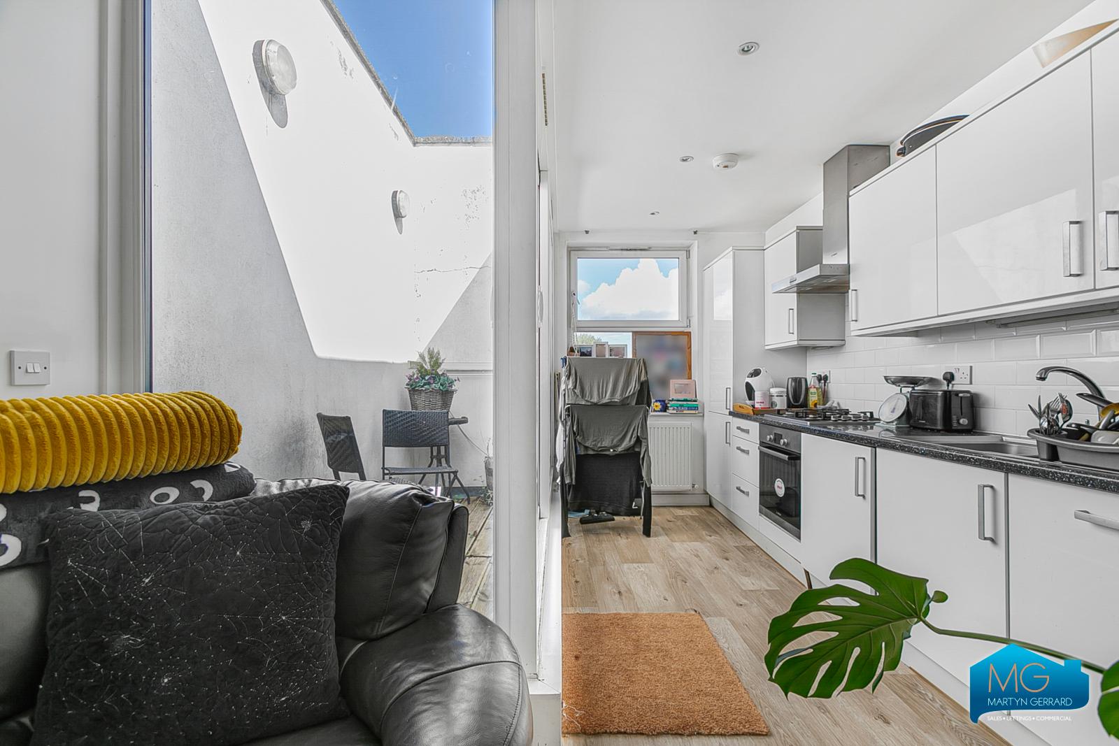 1 bedroom Apartment to rent - Martyn Gerrard