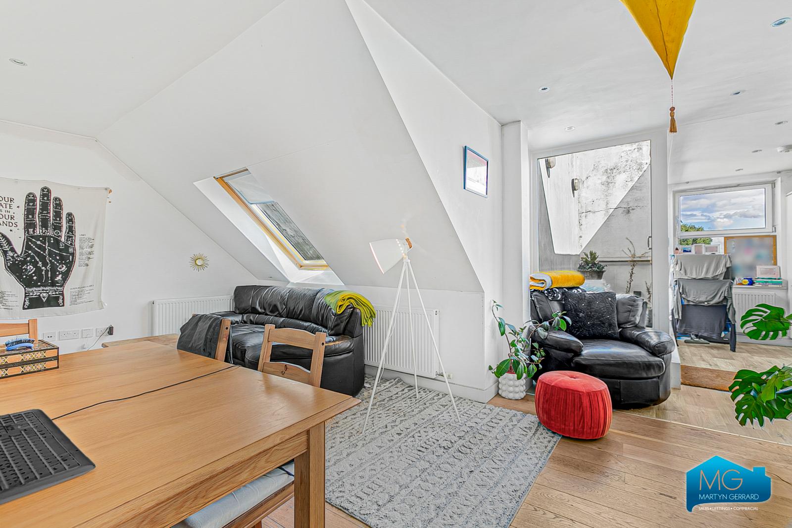 1 bedroom Apartment to rent - Martyn Gerrard