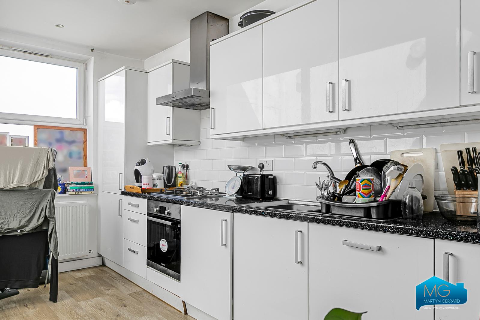1 bedroom Apartment to rent - Martyn Gerrard