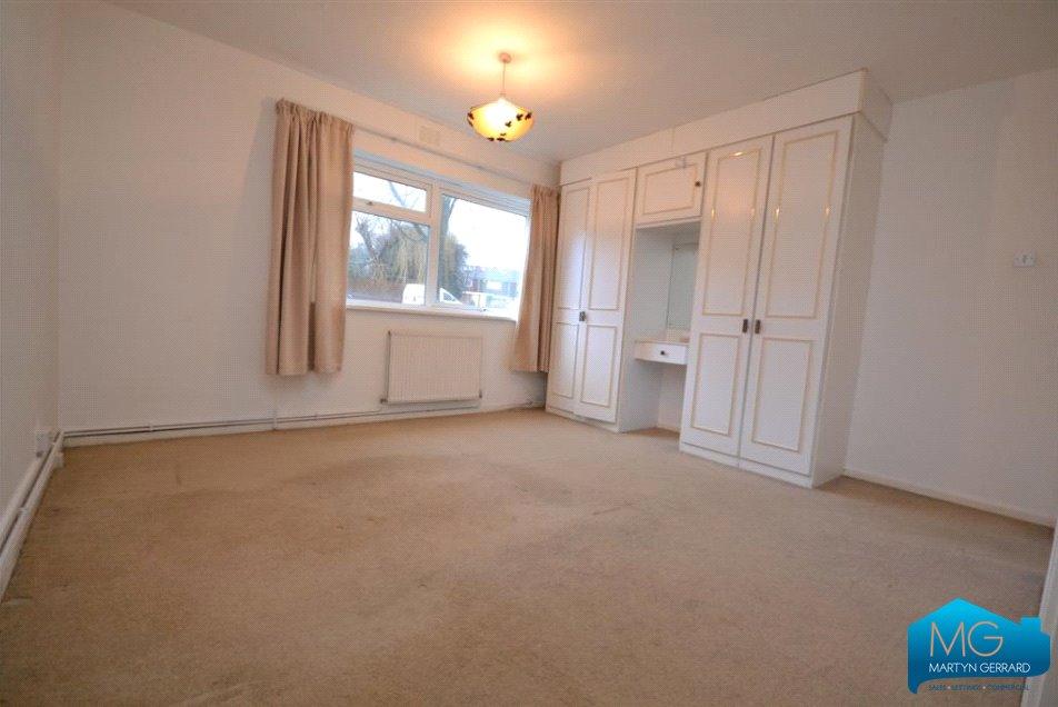 2 bedroom Ground Floor Flat to rent - Martyn Gerrard