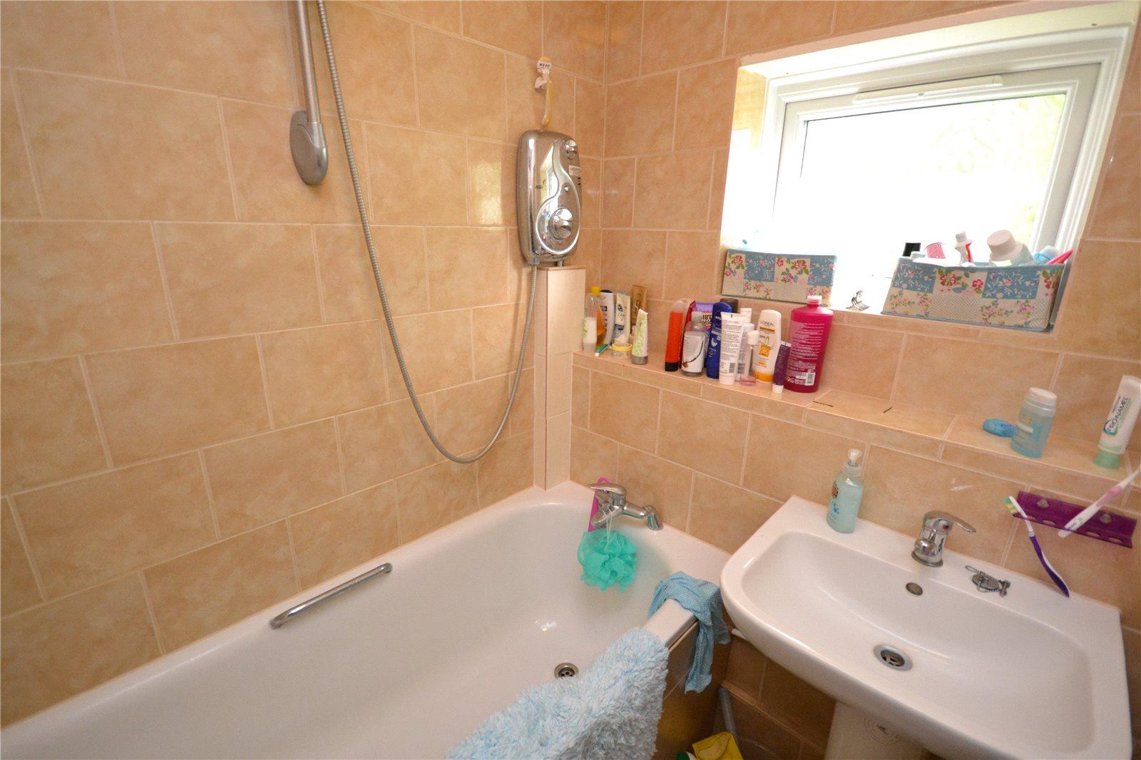 2 bedroom Apartment to rent - Martyn Gerrard