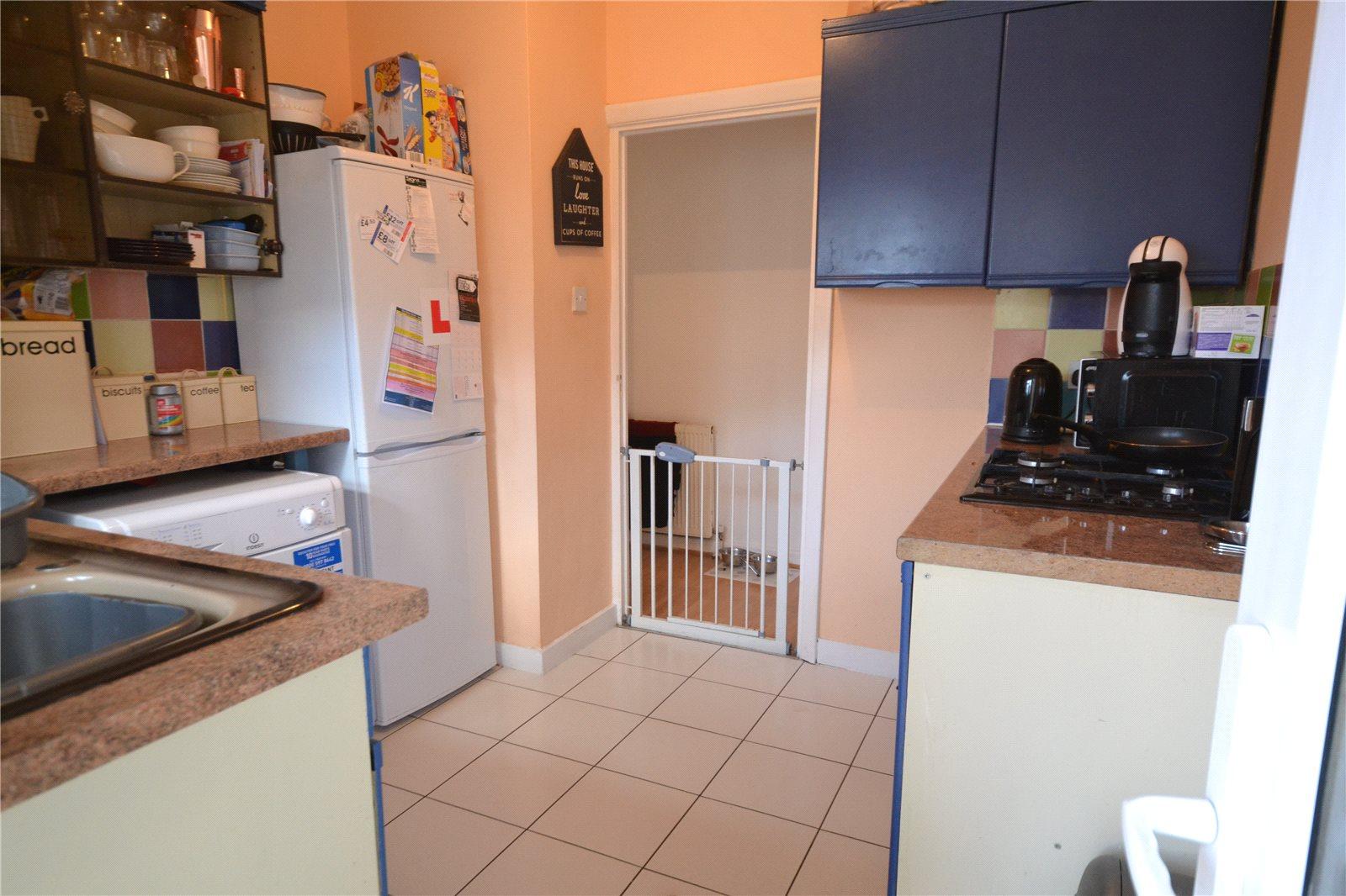 2 bedroom Ground Floor Flat to rent - Martyn Gerrard