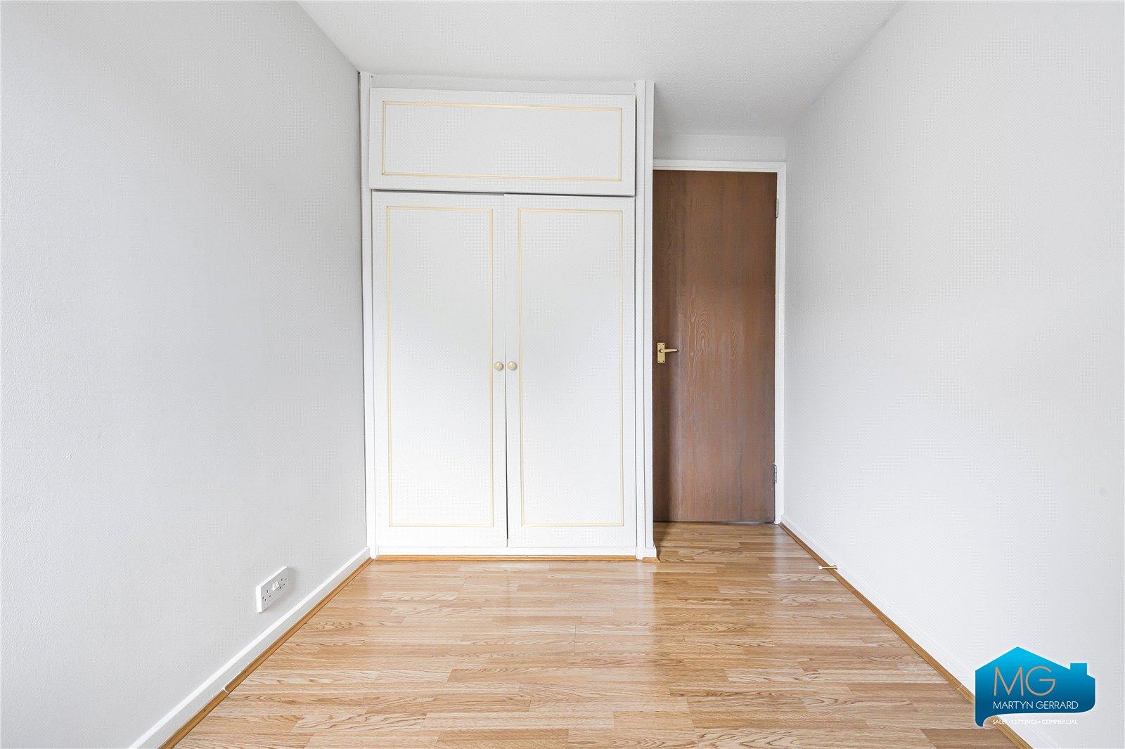 2 bedroom Apartment to rent - Martyn Gerrard