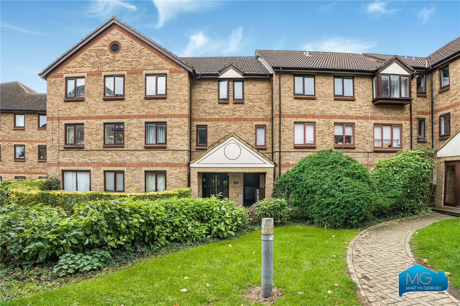 2 bedroom Apartment to rent - Martyn Gerrard
