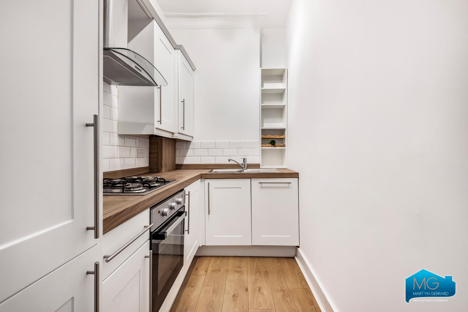 1 bedroom Ground Floor Flat to rent - Martyn Gerrard