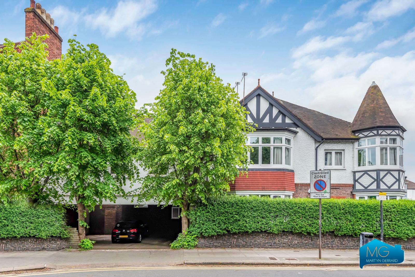 1 bedroom Ground Floor Flat to rent - Martyn Gerrard
