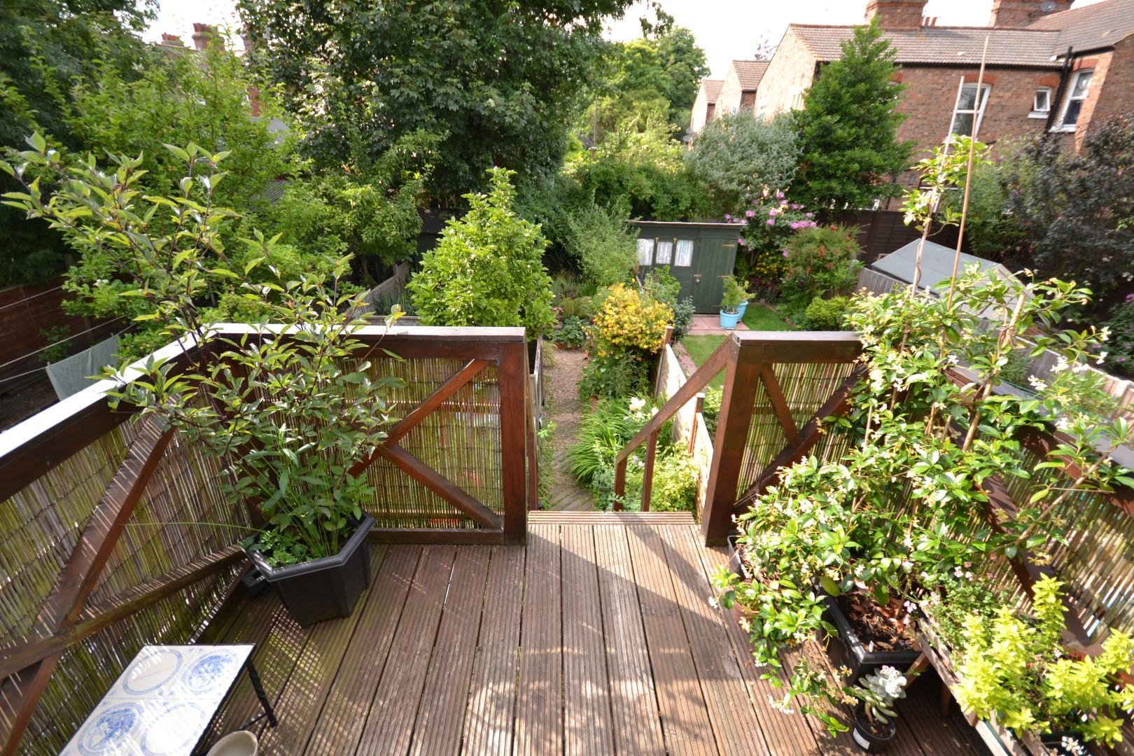 2 bedroom Apartment to rent - Martyn Gerrard