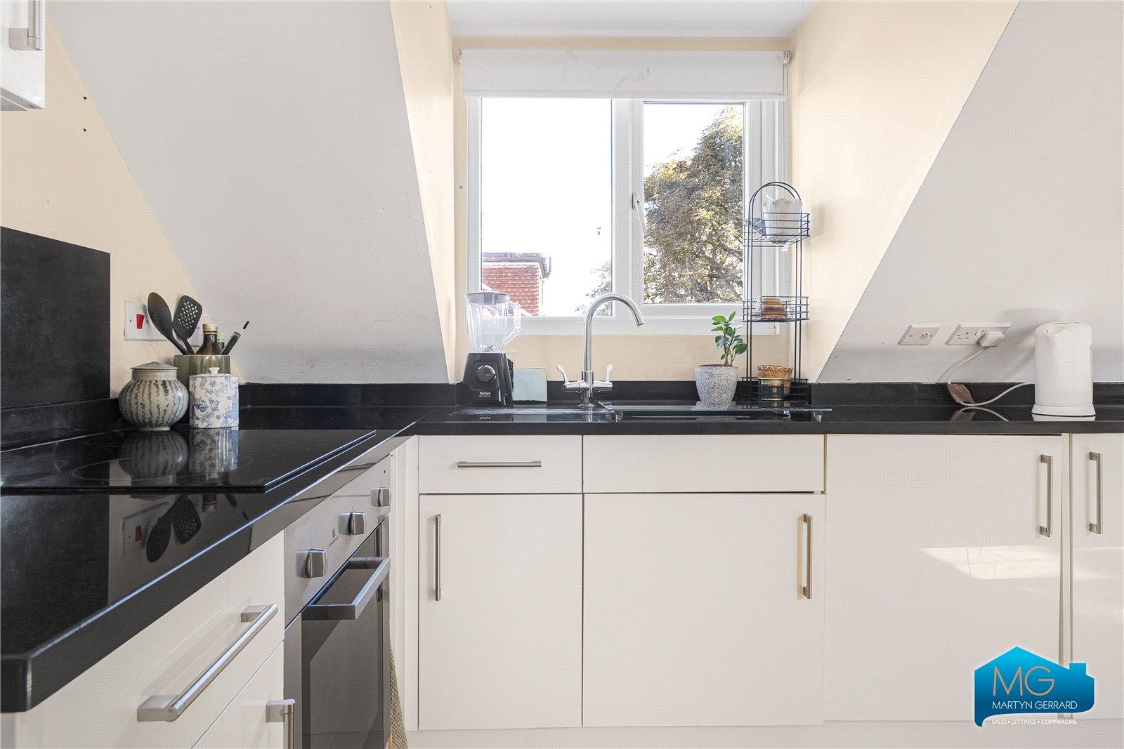 1 bedroom Apartment to rent - Martyn Gerrard