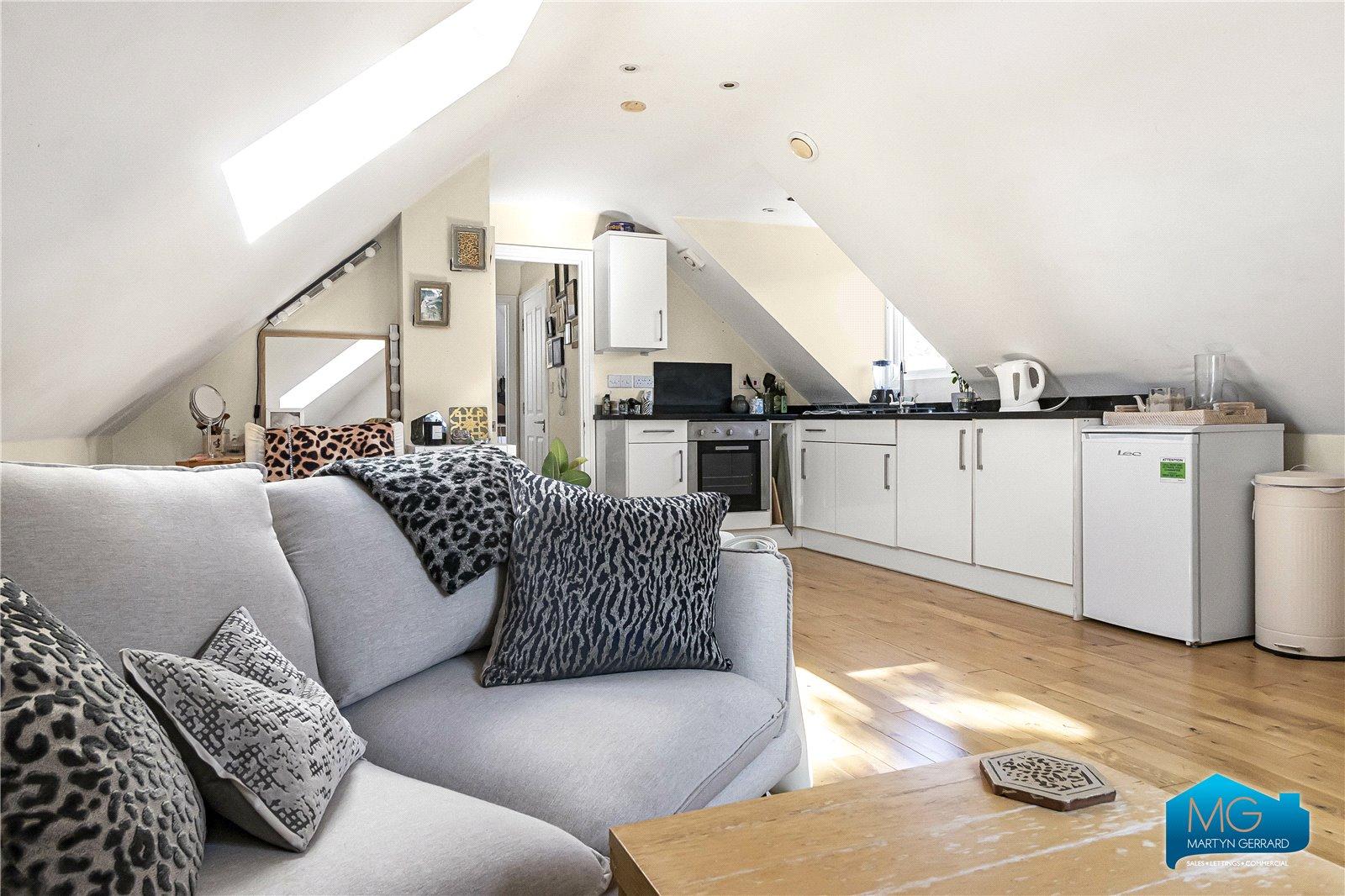 1 bedroom Apartment to rent - Martyn Gerrard