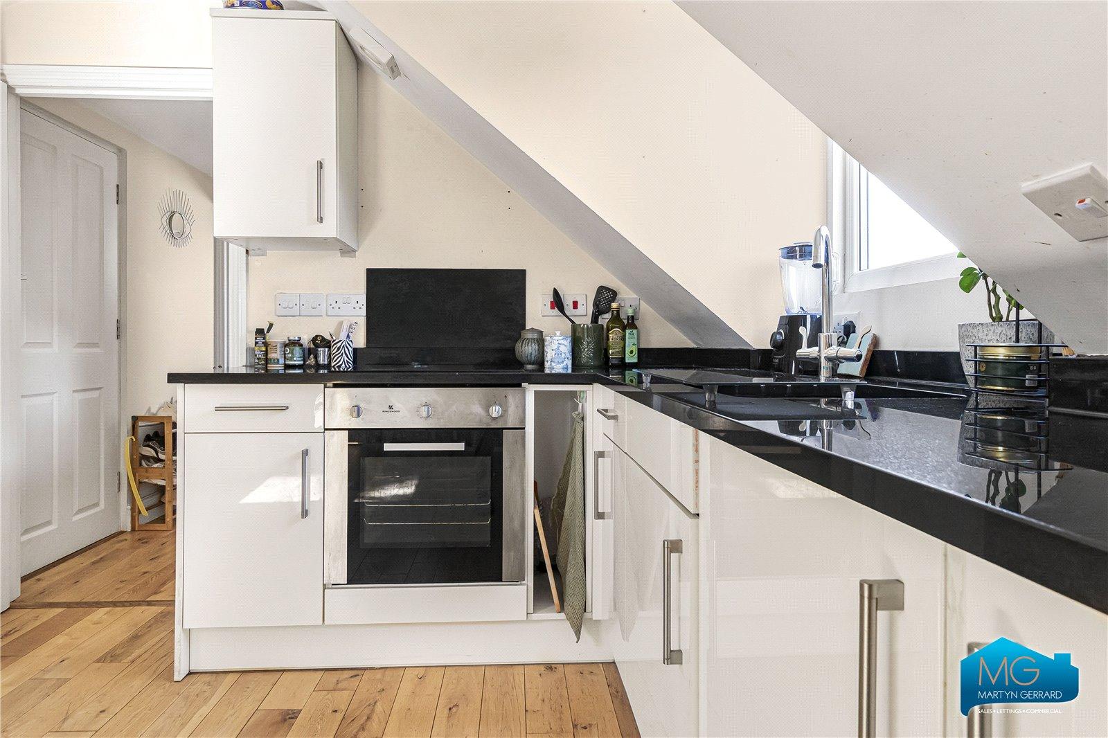 1 bedroom Apartment to rent - Martyn Gerrard