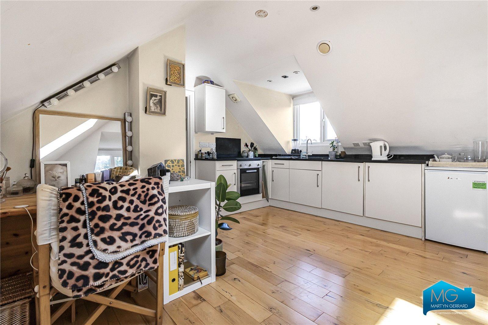 1 bedroom Apartment to rent - Martyn Gerrard