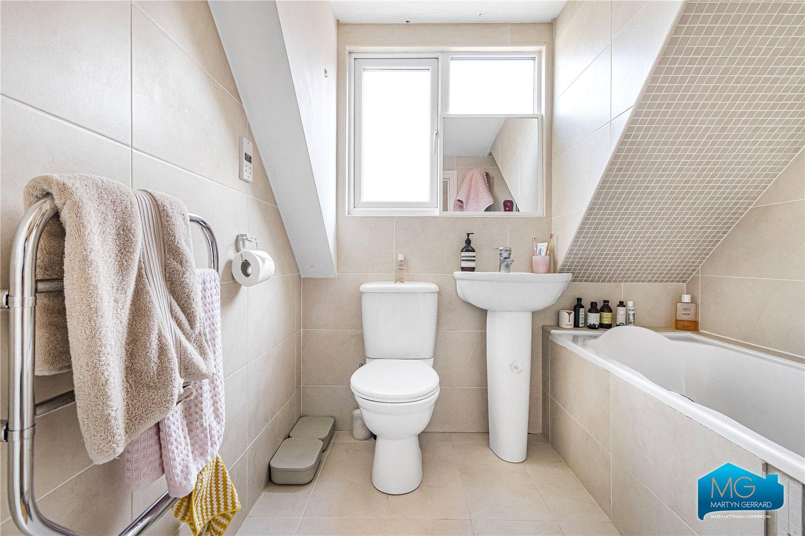1 bedroom Apartment to rent - Martyn Gerrard