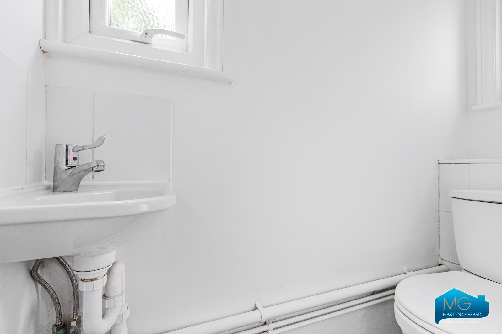 4 bedroom Terraced House to rent - Martyn Gerrard