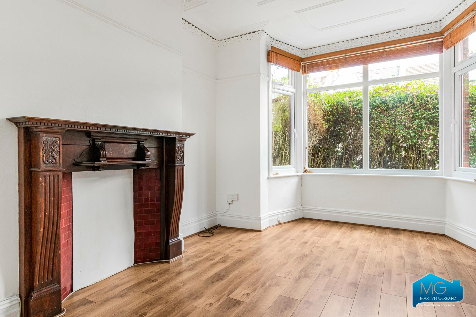 4 bedroom Terraced House to rent - Martyn Gerrard