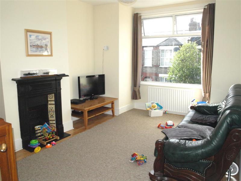2 bedroom Terraced House to rent - Martyn Gerrard