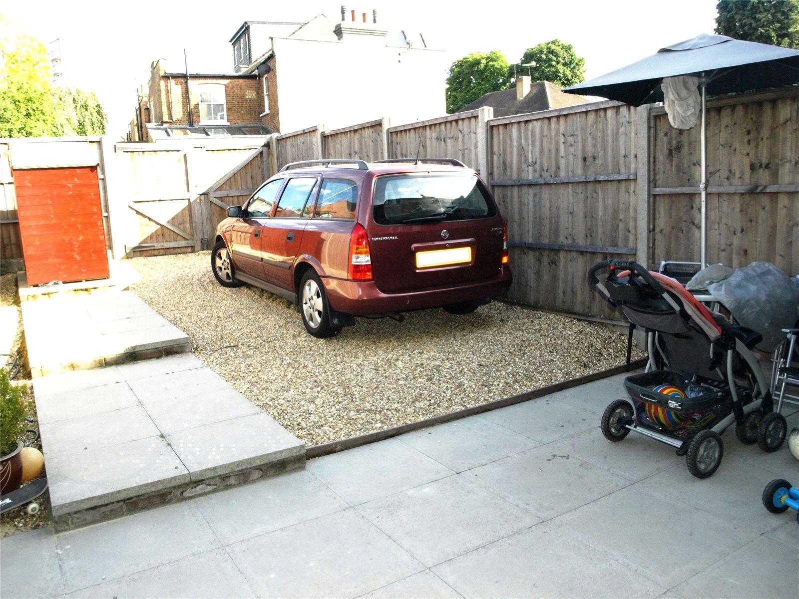 2 bedroom Terraced House to rent - Martyn Gerrard
