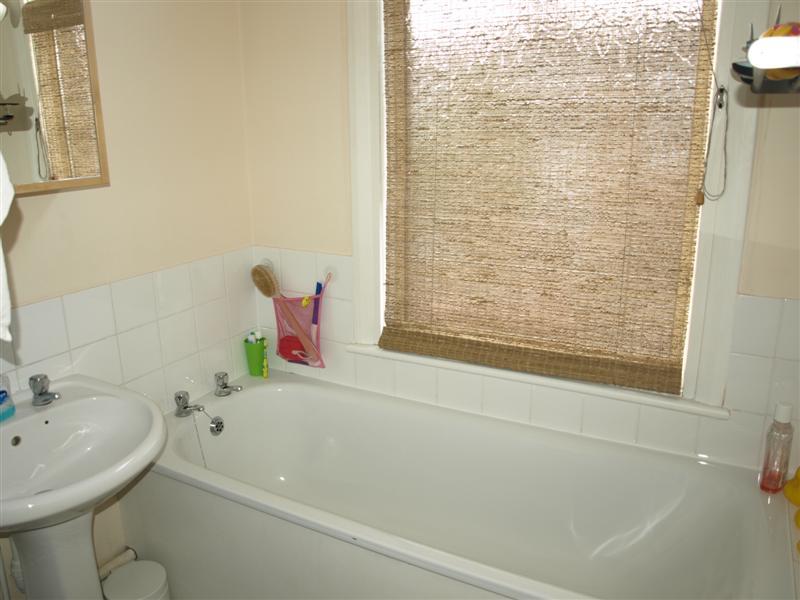 2 bedroom Terraced House to rent - Martyn Gerrard