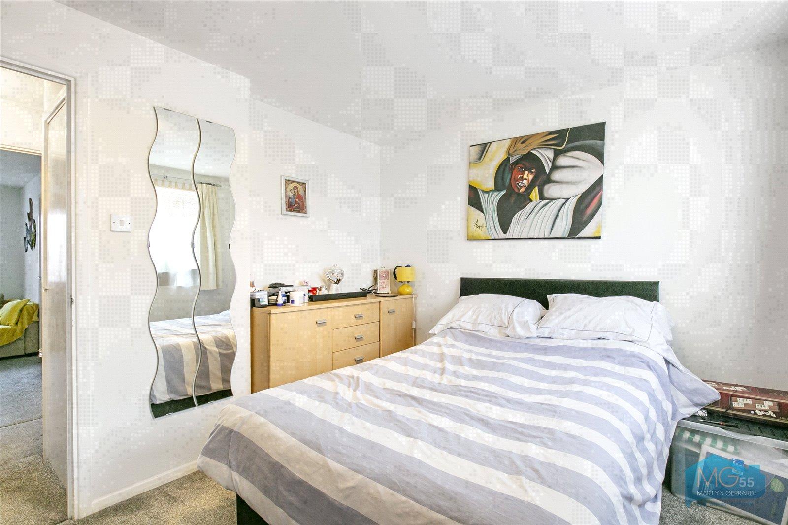 1 bedroom Apartment to rent - Martyn Gerrard