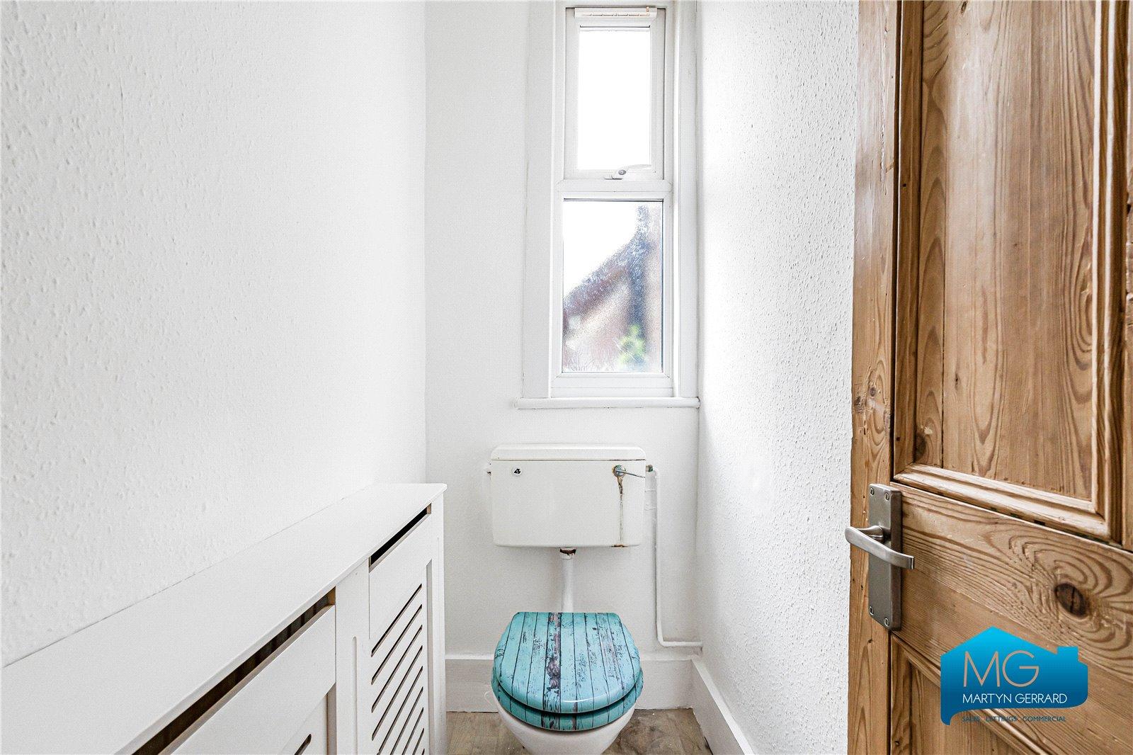 2 bedroom Terraced House to rent - Martyn Gerrard