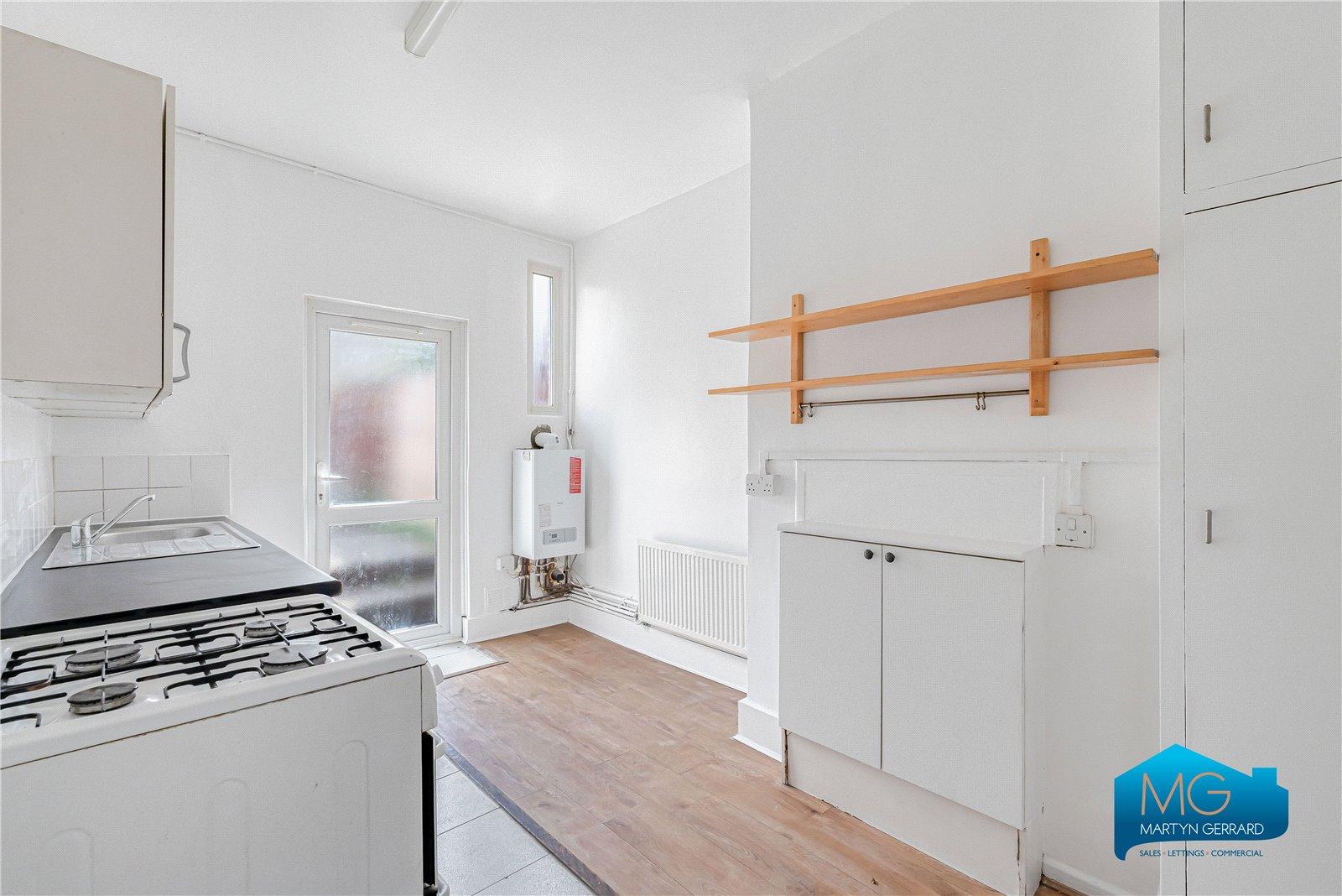 2 bedroom Terraced House to rent - Martyn Gerrard