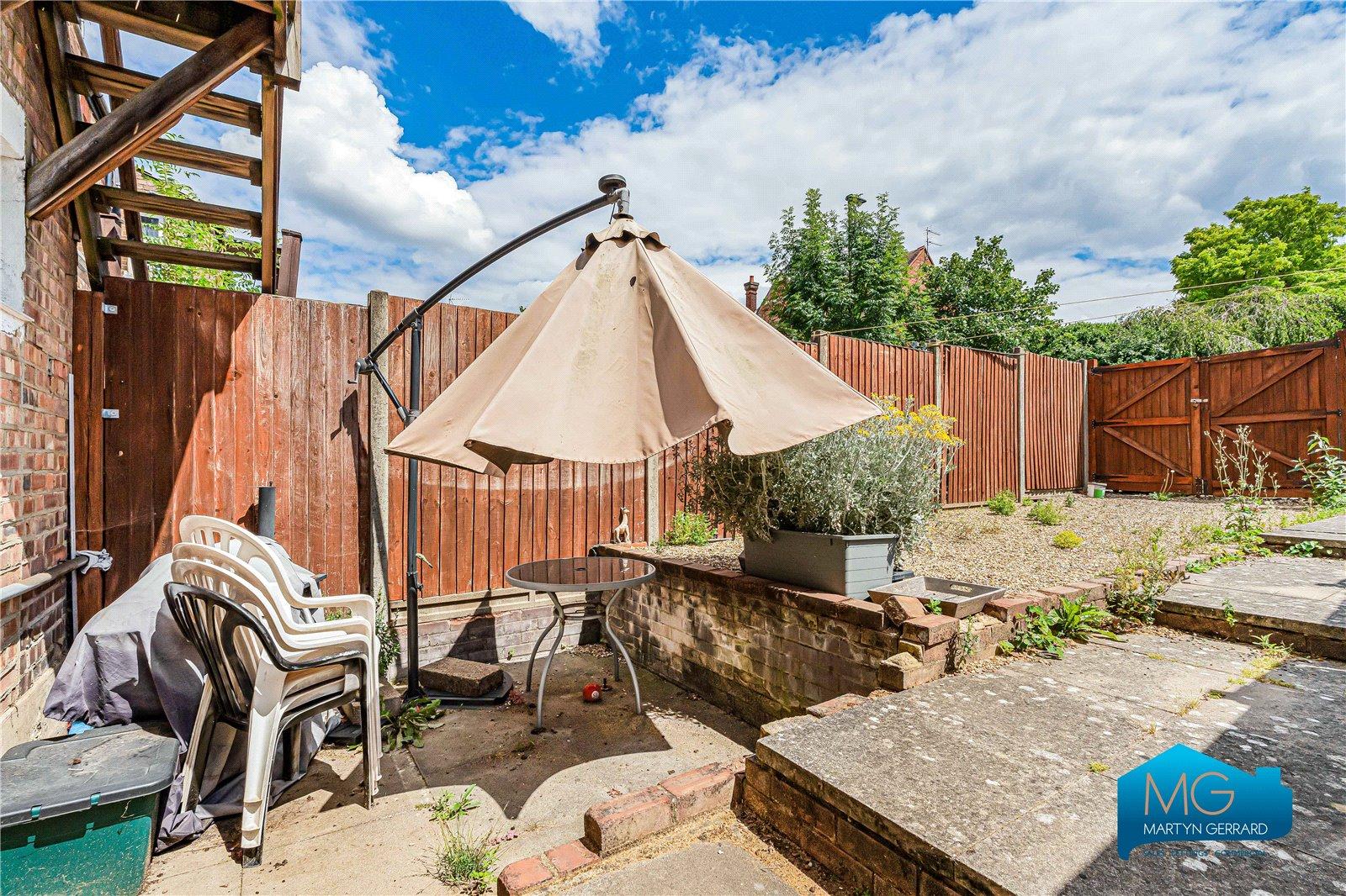 2 bedroom Terraced House to rent - Martyn Gerrard