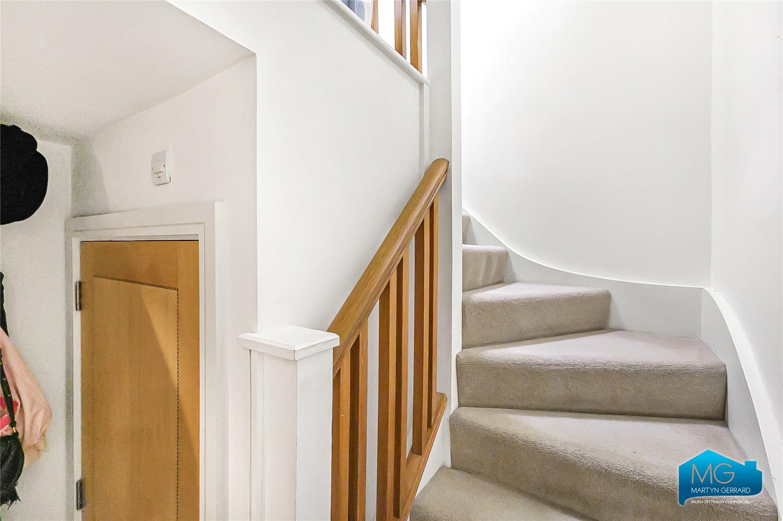 2 bedroom Terraced House to rent - Martyn Gerrard