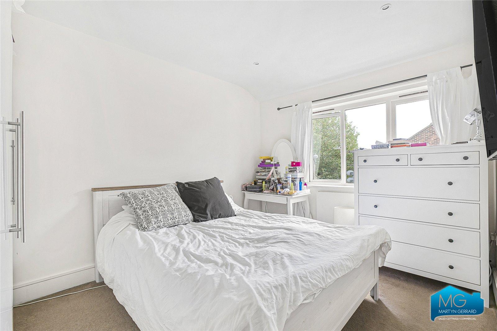 2 bedroom Terraced House to rent - Martyn Gerrard