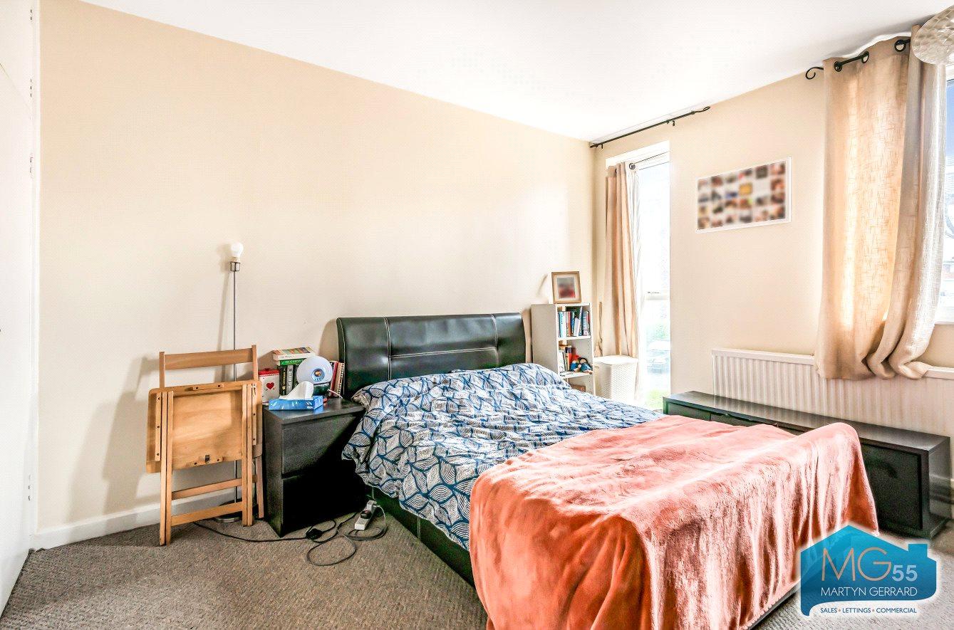 1 bedroom Apartment to rent - Martyn Gerrard