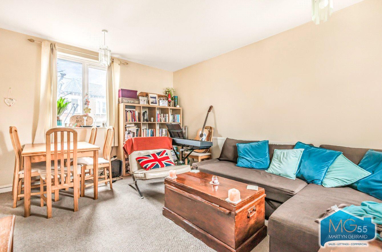 1 bedroom Apartment to rent - Martyn Gerrard