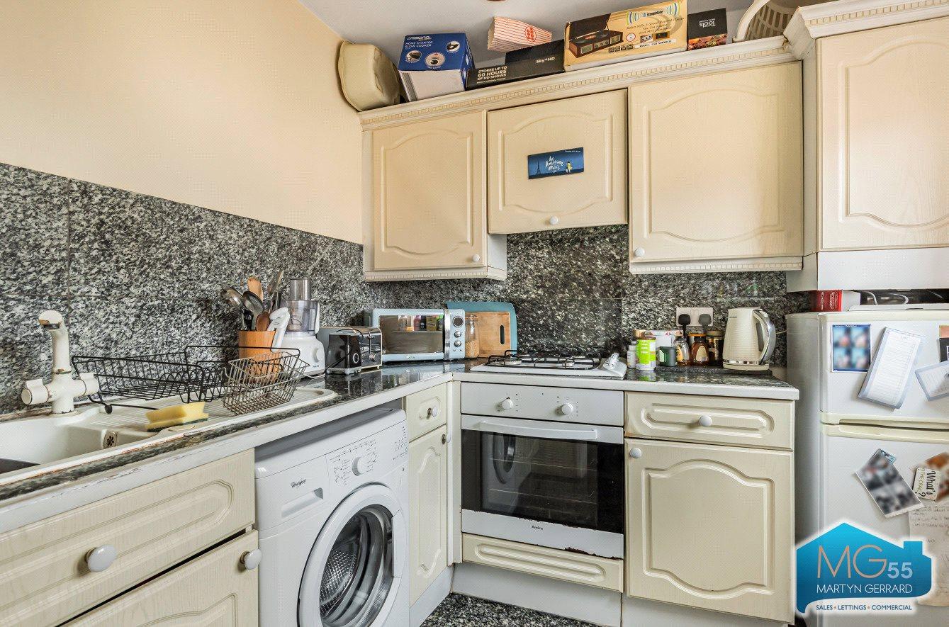 1 bedroom Apartment to rent - Martyn Gerrard