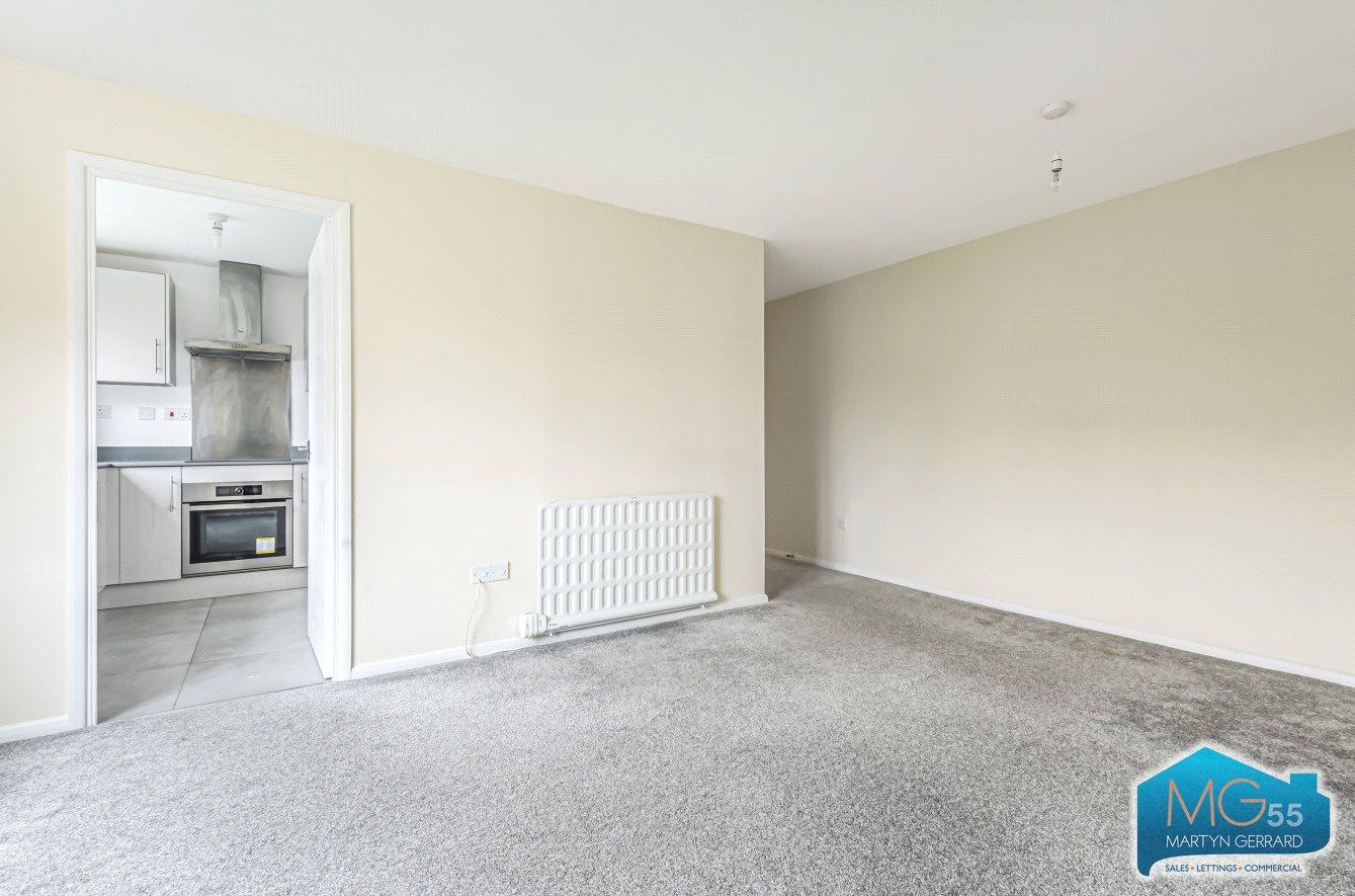 Ground Floor Flat to rent - Martyn Gerrard