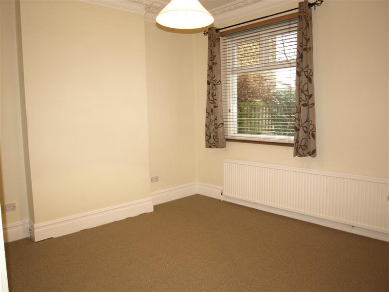 2 bedroom Ground Floor Flat to rent + ' - Martyn Gerrard