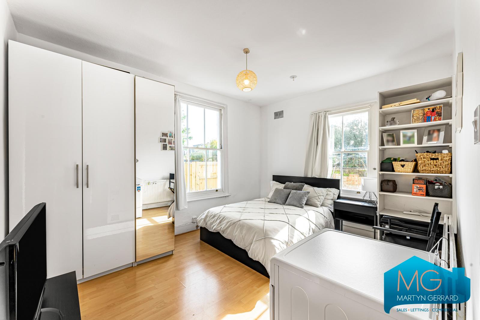 2 bedroom Ground Floor Flat to rent - Martyn Gerrard