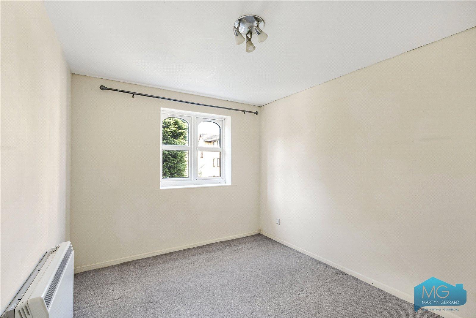 2 bedroom Apartment to rent - Martyn Gerrard