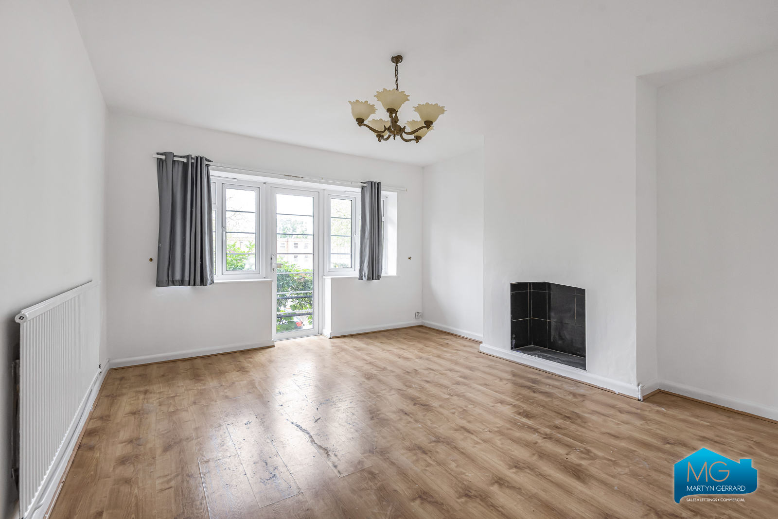 Linksview, Great North Road, East Finchley, London, N2+ - Martyn Gerrard