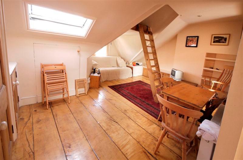 Apartment to rent - Martyn Gerrard