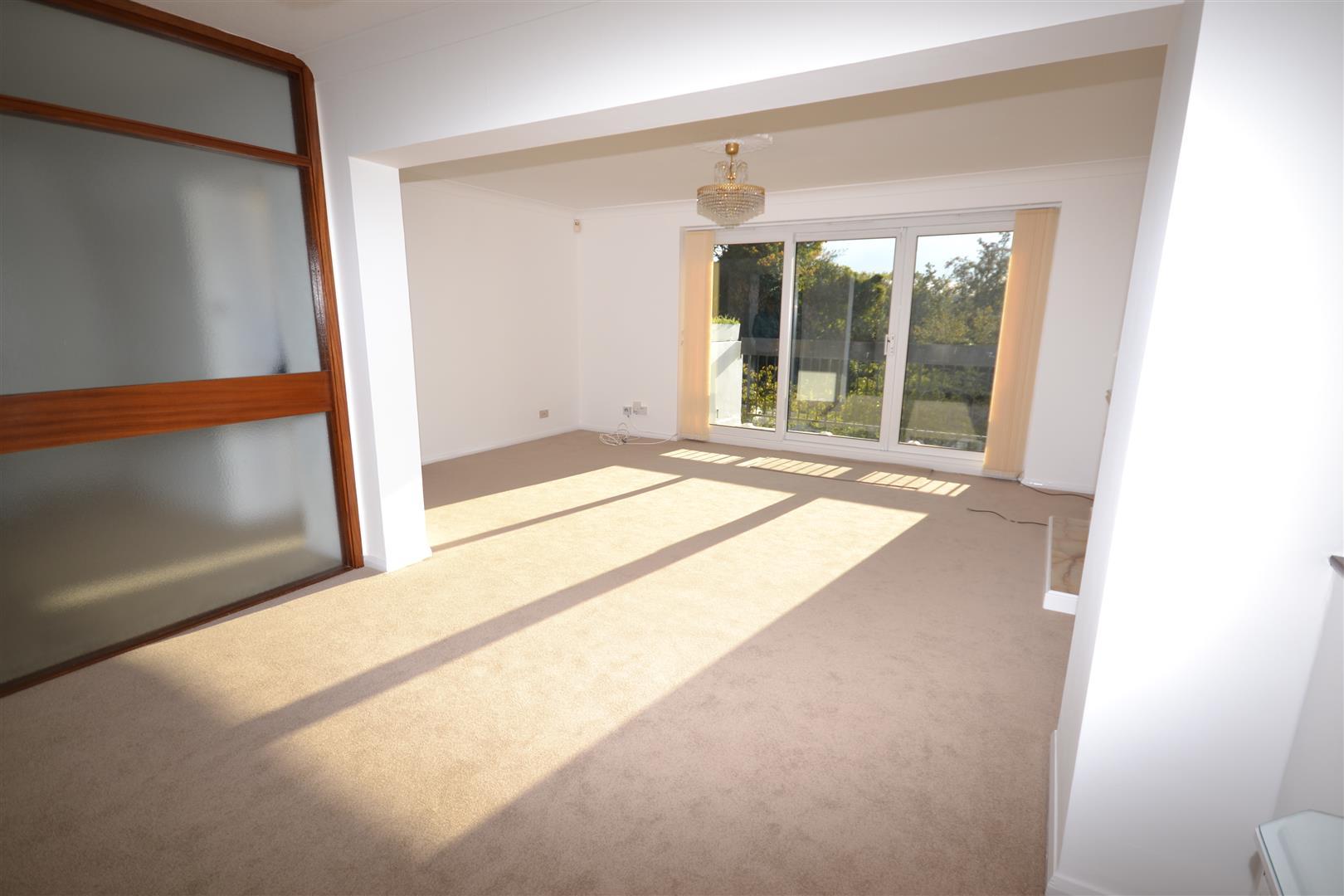 2 bedroom Apartment to rent + ' - Martyn Gerrard