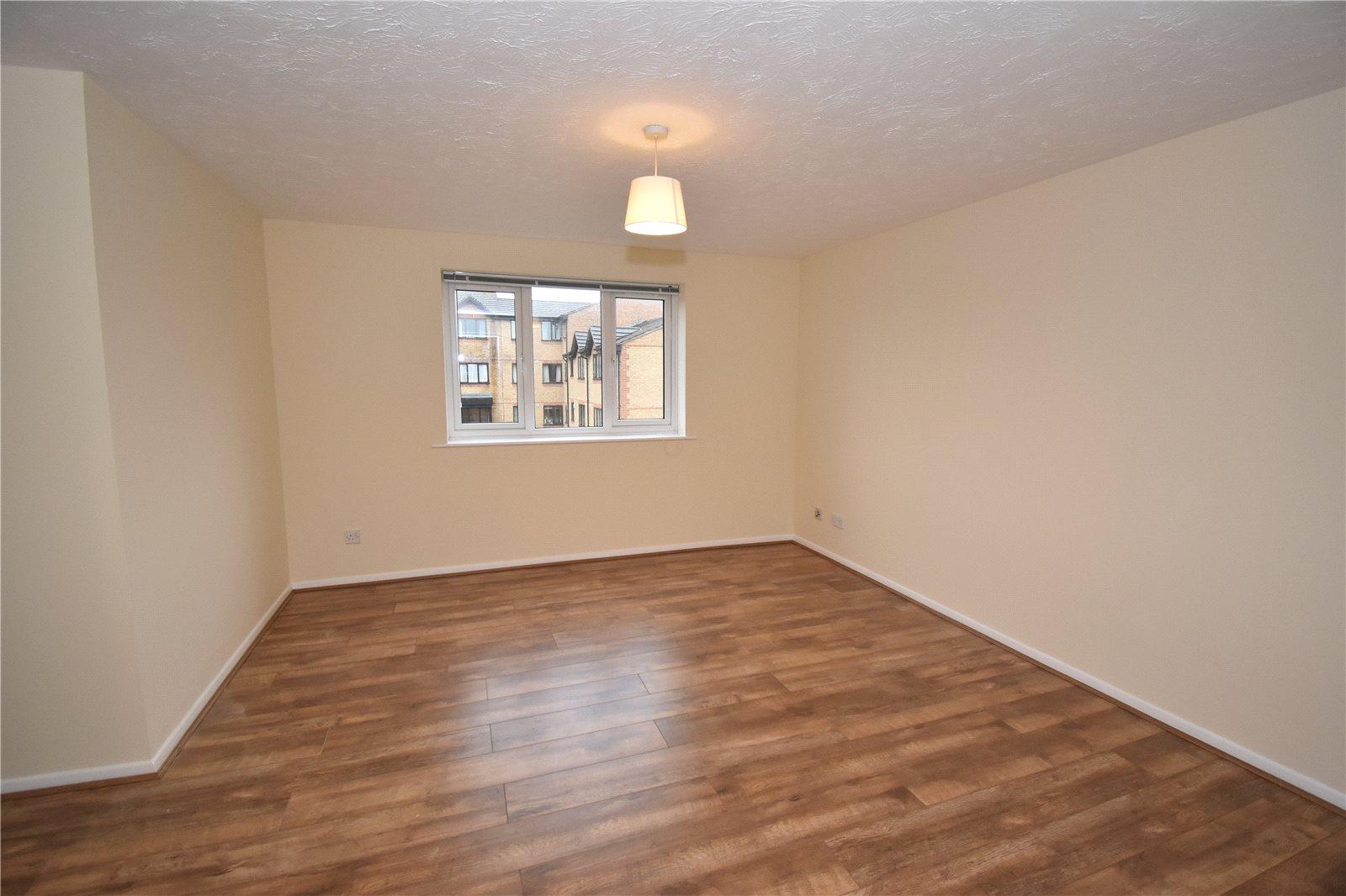 2 bedroom Apartment to rent - Martyn Gerrard