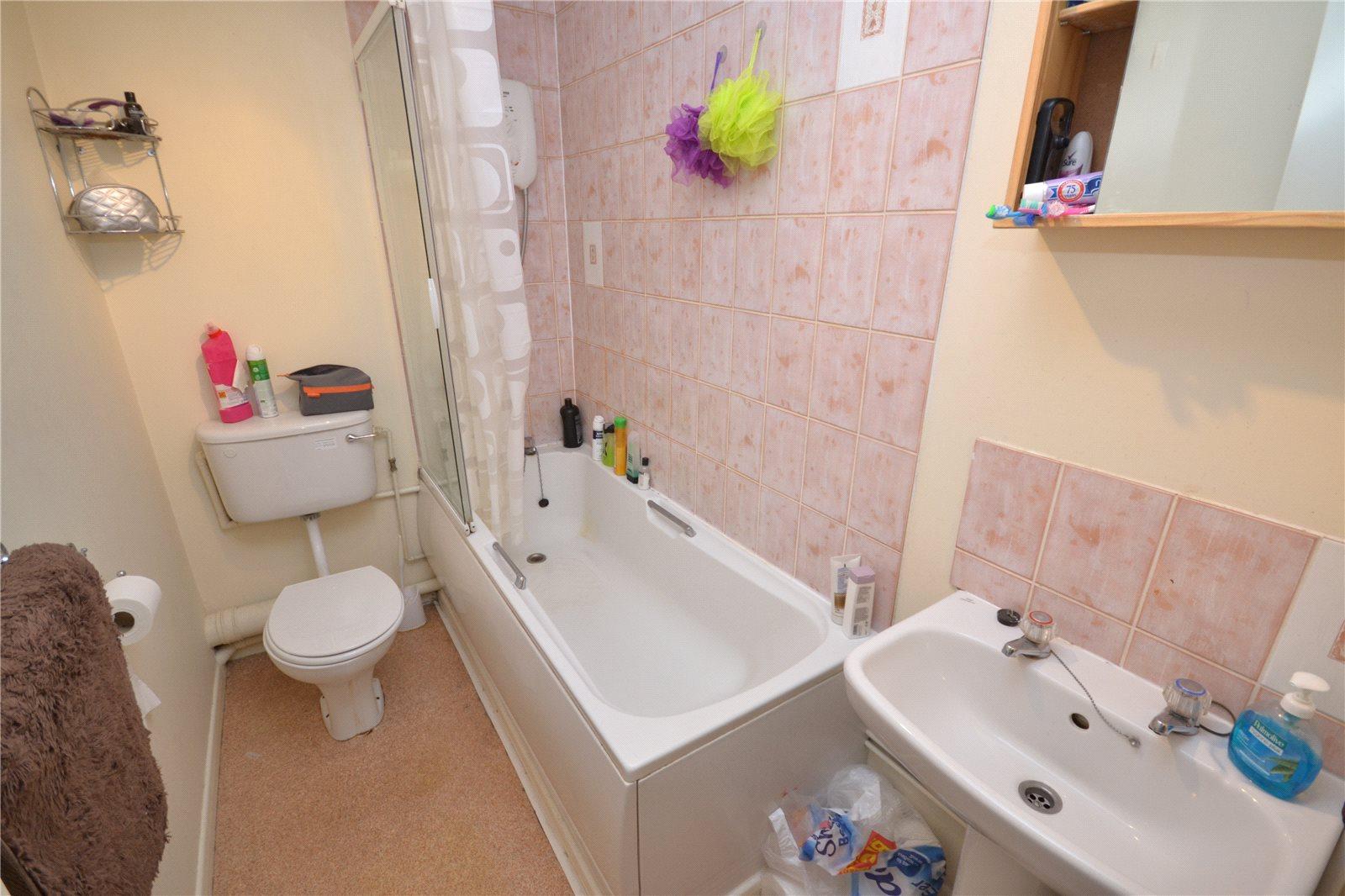 2 bedroom Apartment to rent - Martyn Gerrard
