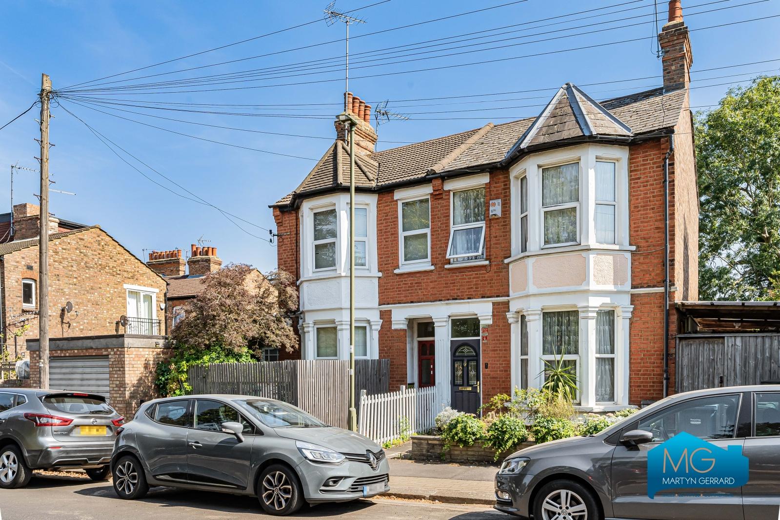 1 bedroom Apartment to rent - Martyn Gerrard