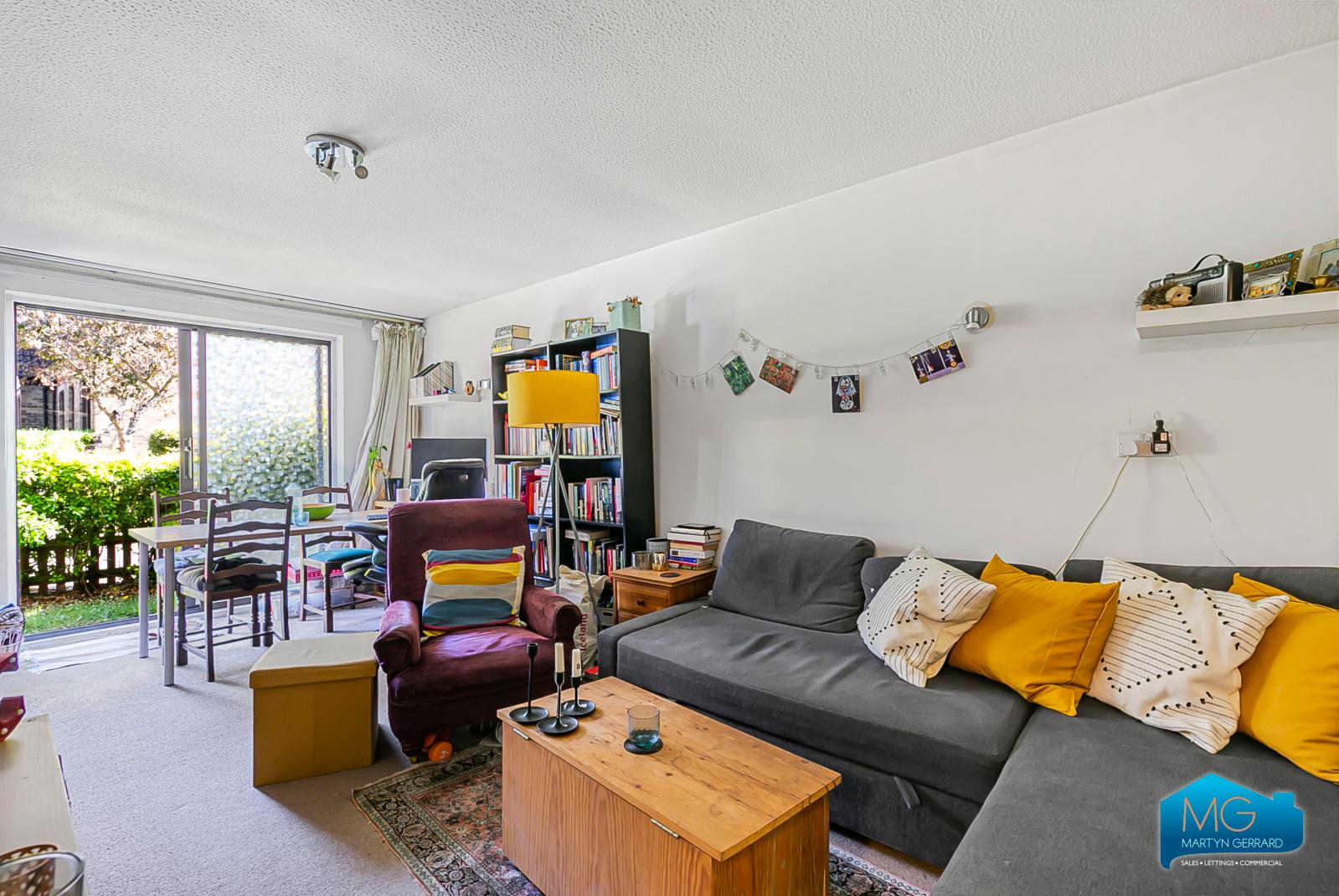 1 bedroom Ground Floor Flat to rent - Martyn Gerrard