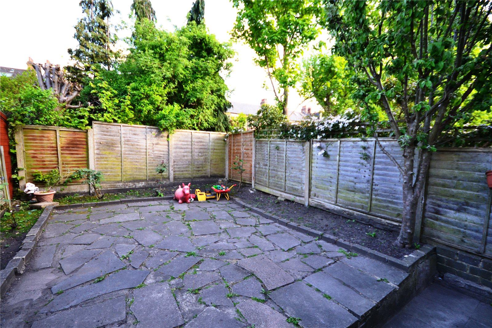 2 bedroom Terraced House to rent - Martyn Gerrard
