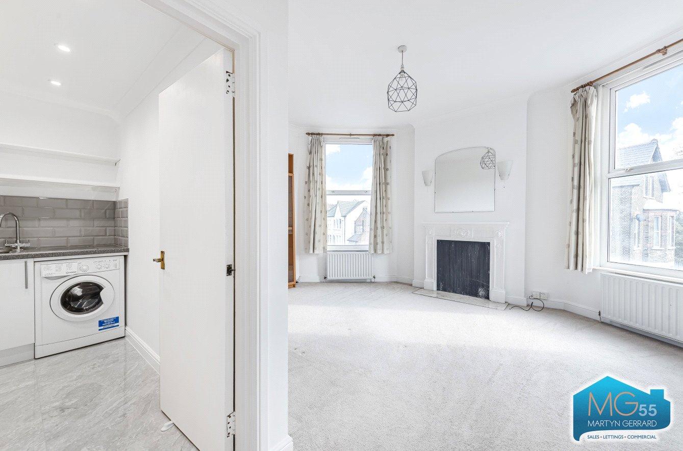 1 bedroom Apartment to rent - Martyn Gerrard