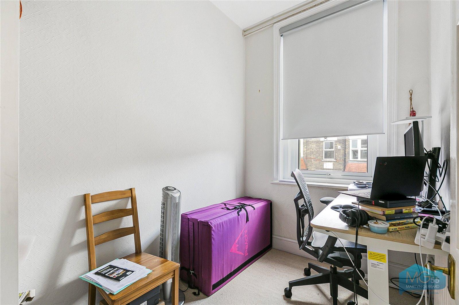 3 bedroom Maisonette to rent - Martyn Gerrard