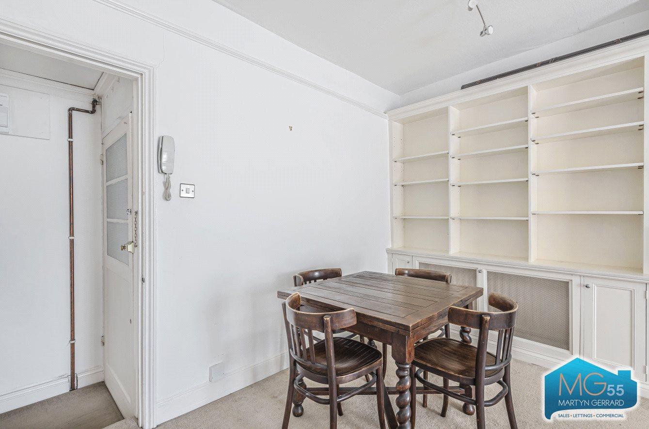 1 bedroom Apartment to rent - Martyn Gerrard