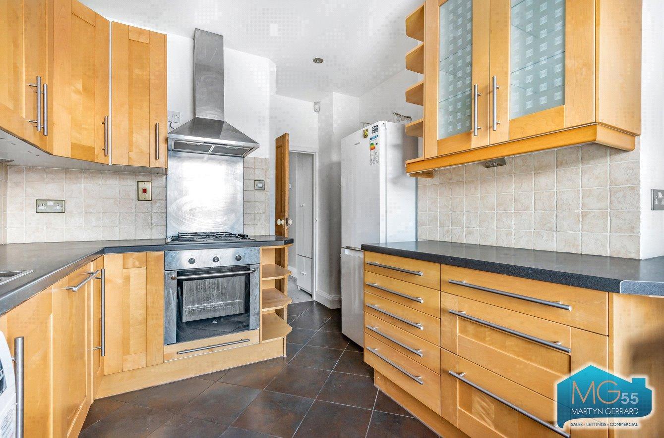 1 bedroom Apartment to rent - Martyn Gerrard