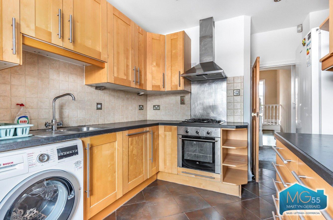 1 bedroom Apartment to rent - Martyn Gerrard