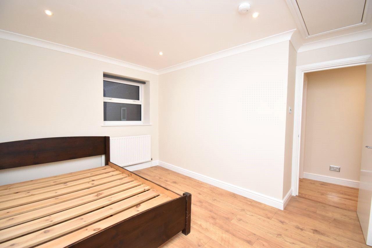 1 bedroom Ground Floor Flat to rent - Martyn Gerrard