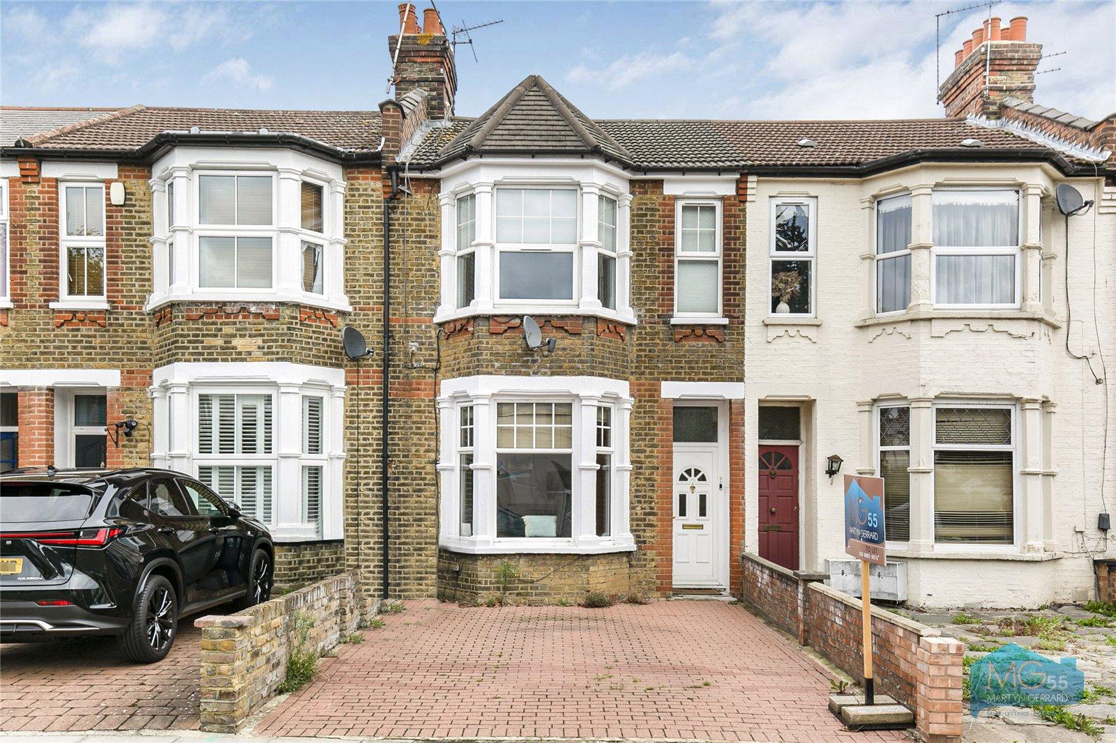 2 bedroom Ground Floor Flat to rent - Martyn Gerrard