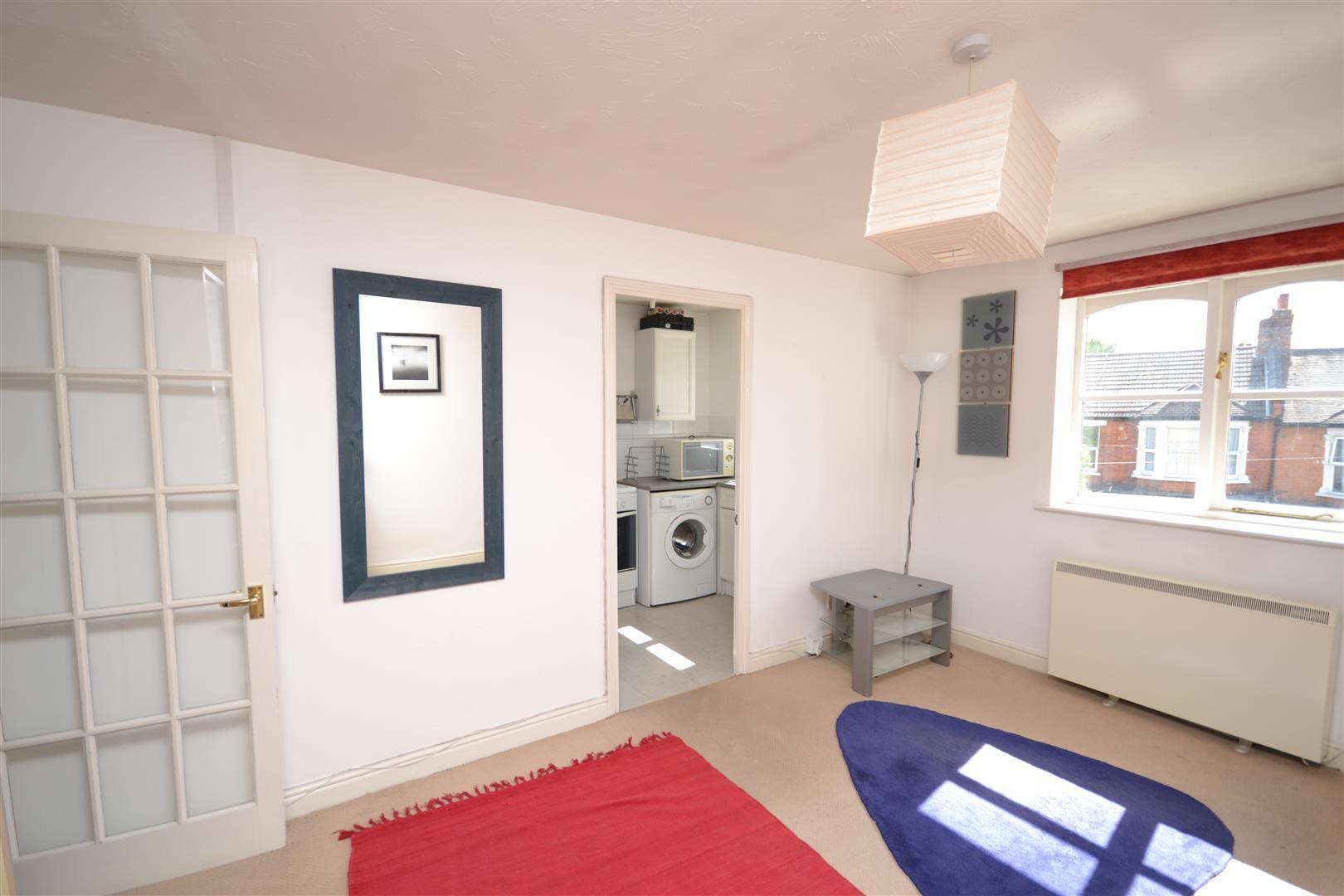 1 bedroom Apartment to rent - Martyn Gerrard